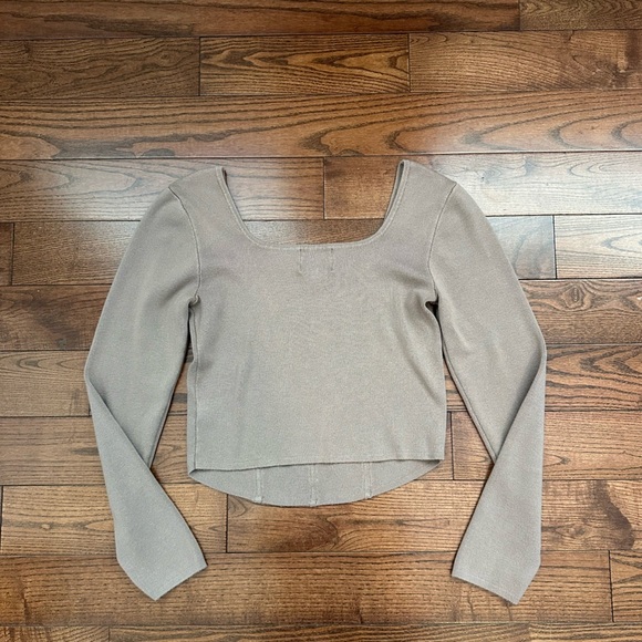 Pink Rose Long Sleeve Sweater - Corset Design - Picture 8 of 8